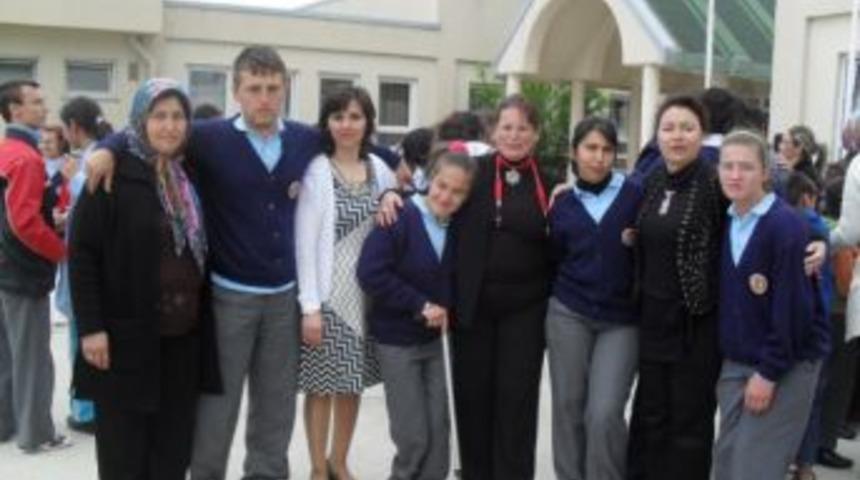 &Ccedil;an &Ouml;zkur'dan D&uuml;nya Engelliler G&uuml;n&uuml; A&ccedil;ıklaması