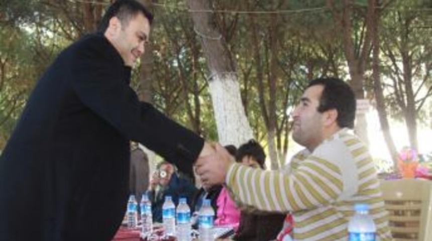 Saruhanlı'da D&uuml;nya &Ouml;z&uuml;rl&uuml;ler G&uuml;n&uuml; Etkinliği