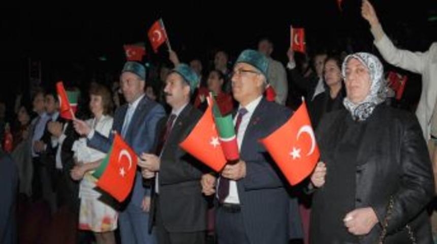 Tarsus'ta Yapılan Aznakay Gecesi'nde Kardeşlik R&uuml;zgarları Esti