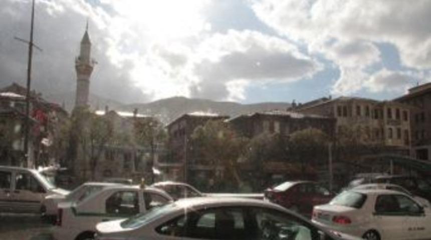 G&uuml;neşli Havada Yağmur Yağdı