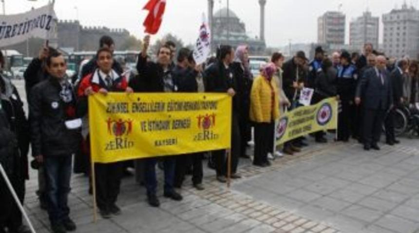 3 Aralık D&uuml;nya Engelliler G&uuml;n&uuml; İ&ccedil;in T&ouml;ren D&uuml;zenlendi