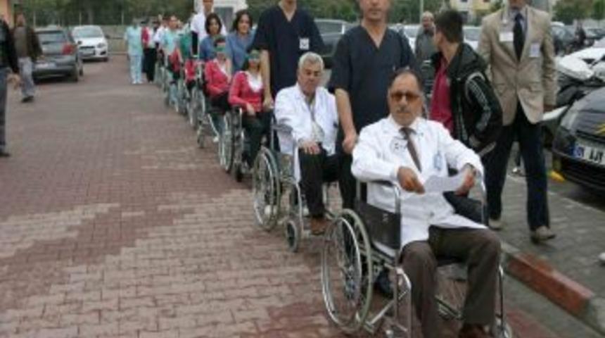 Engellileri Anlamak I&ccedil;in Bir Dakika G&ouml;rmediler!