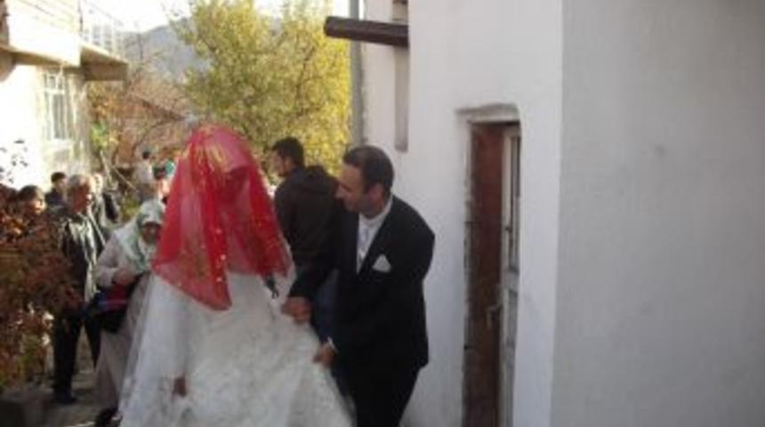 G&ouml;yn&uuml;k'e Cezayirli Gelin