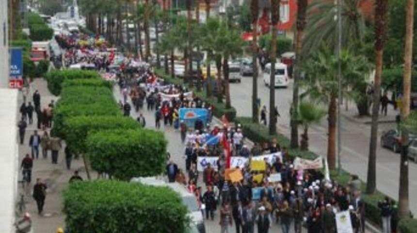 3 Aralık engelliler sg&uuml;n&uuml;ne b&uuml;y&uuml;k katılım