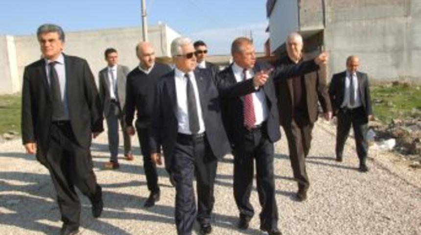 Aldırmaz Mobilyacı esnafını dinledi