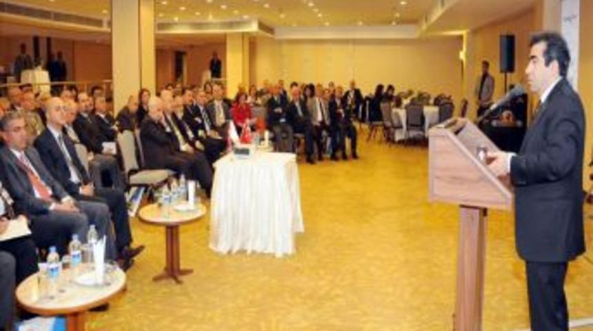 &Uuml;niversiteler Sanayi Kuruluşlarıyla Daha Fazla Işbirliği Yapmalı