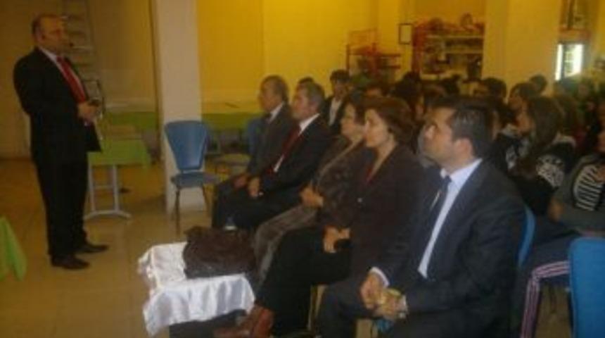 Nazilli'de &Uuml;niversitelilere &lsquo;liderlik Ve İletişim&rsquo; Konulu Seminer