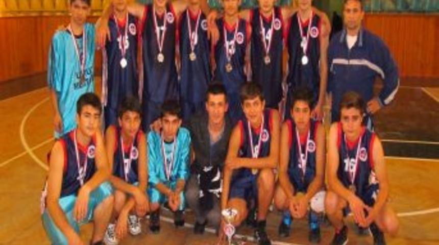 Basketbol Turnuvasında Kızılırmak Birinci Oldu