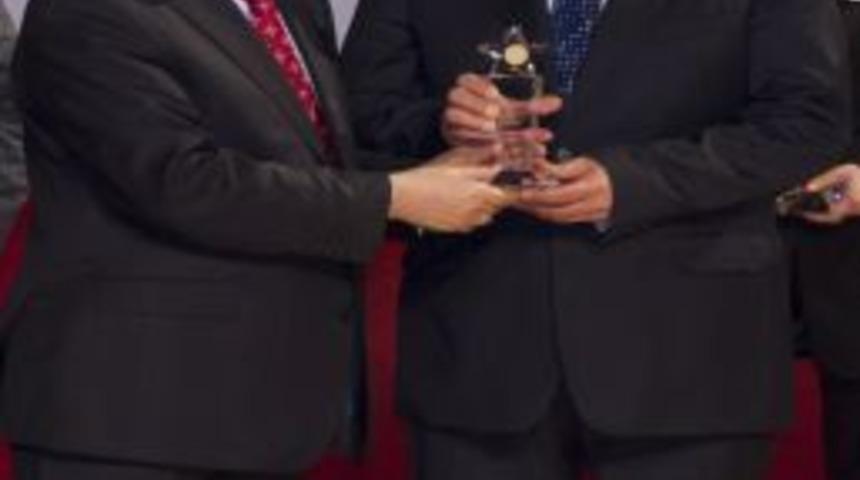 Sanayi Odasından Royal Halı'ya &Ouml;d&uuml;l