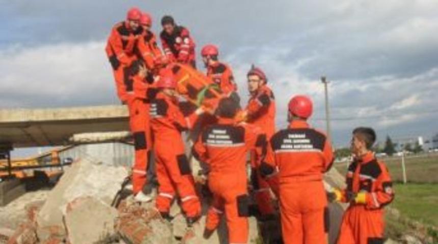 Tekirdağ&rsquo;da Acil Kurtarma Ve Yardım Ekipleri Eğitimi Devam Ediyor