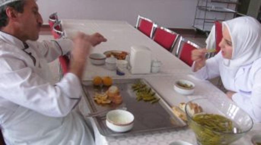 Acı Biber Yeme İddiası Berabere Bitti