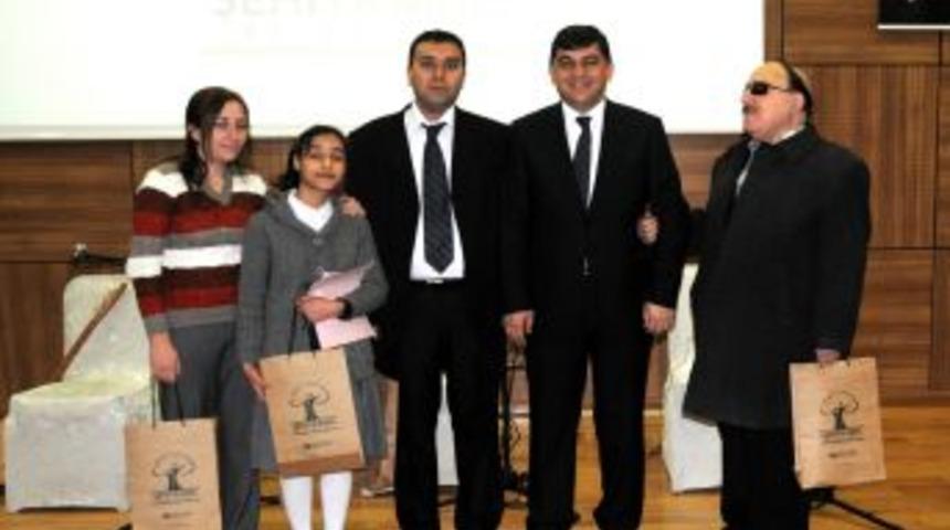 Şehitkamil Belediyesi 500 G&ouml;rme Engelliye Baston Dağıttı