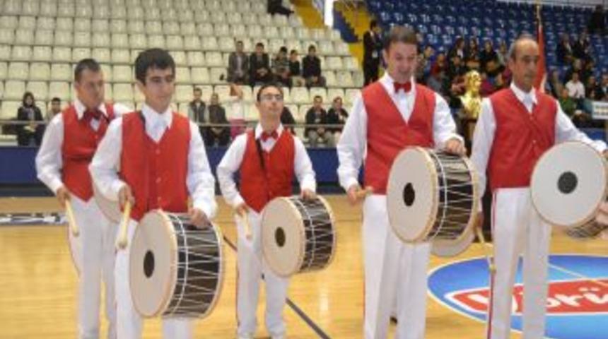 D&uuml;nya Engelliler G&uuml;n&uuml;'nde Mikrofon Engeli