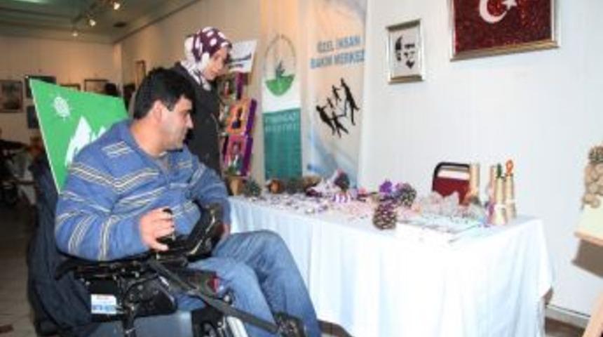 Engellilerden Muhteşem Sergi