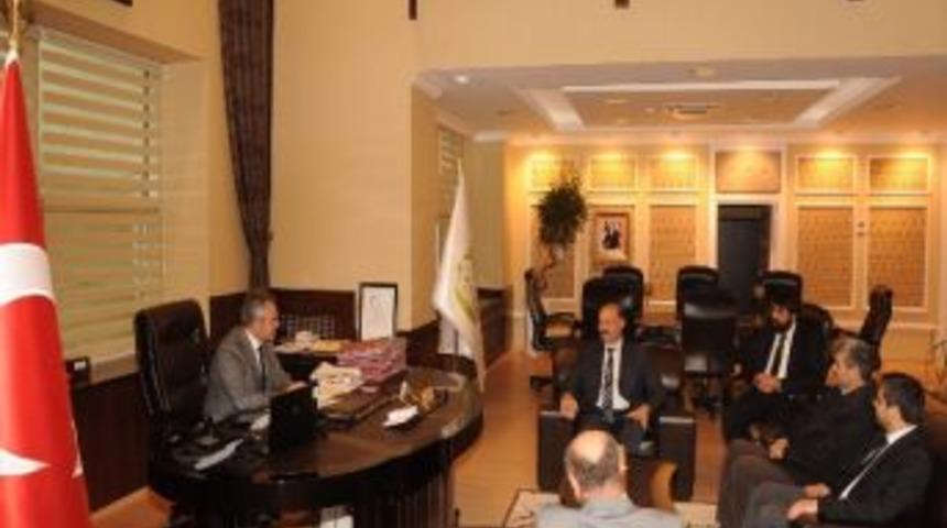 &Ccedil;ad B&uuml;y&uuml;kel&ccedil;isi&rsquo;nden Rekt&ouml;r Uysal&rsquo;a Nezaket Ziyareti