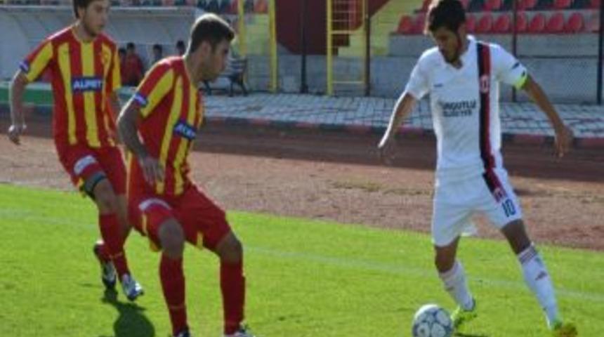 Turgutluspor Sahasında G&ouml;ztepe'ye Boyun Eğdi