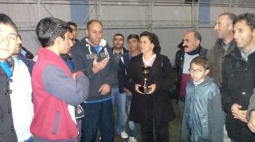 Varto&rsquo;da Geleneksel Futbol Turnuvası