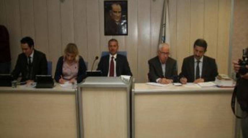 Meclis&rsquo;ten Okul &Ccedil;ıktı