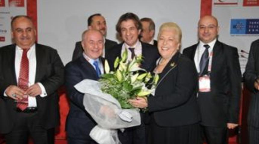 &Ouml;zt&uuml;rk Twitter&rsquo;da birinci