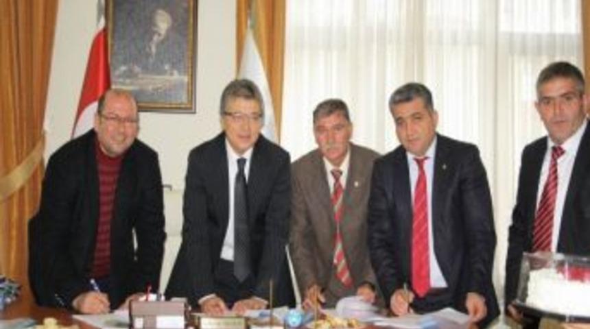 Zeytinli Belediyesi&rsquo;nde Pastalı S&ouml;zleşme Sevinci