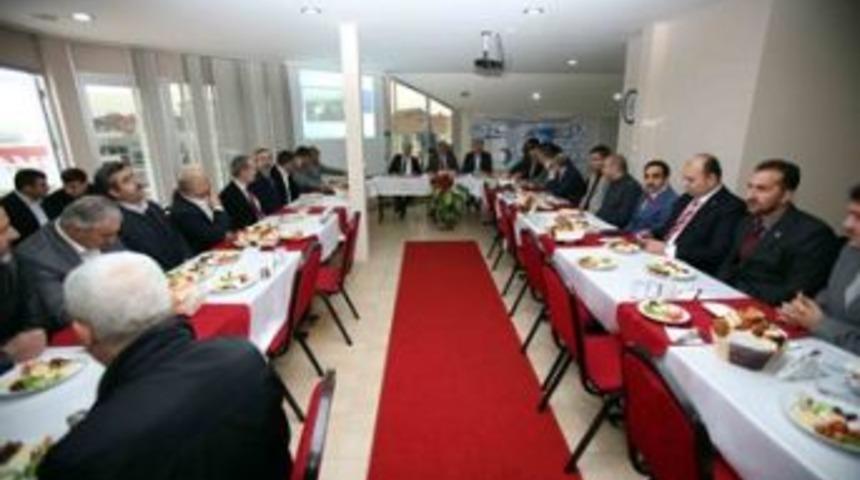 &ldquo;Kocaeli, T&uuml;rkiye&rsquo;ye &ouml;rnek oldu&rdquo;