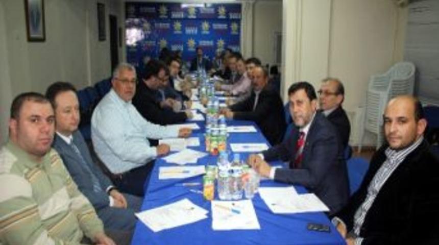 Ak Parti İl&ccedil;e Başkanları Toplantısı Yapıldı