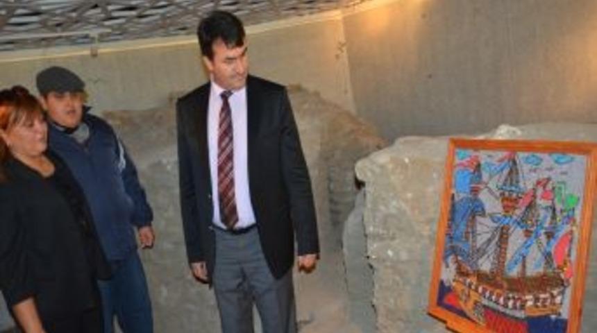 Otistik Gen&ccedil; Resim Sergisi A&ccedil;tı