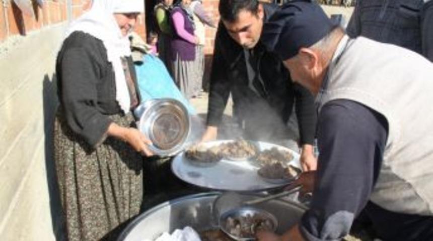 &Ccedil;ubuk&rsquo;ta Şehitler I&ccedil;in Mevlit Okutuldu
