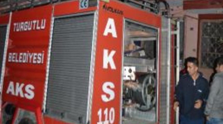 Mutfak Aspirat&ouml;r&uuml;nden Yangın &Ccedil;ıktı