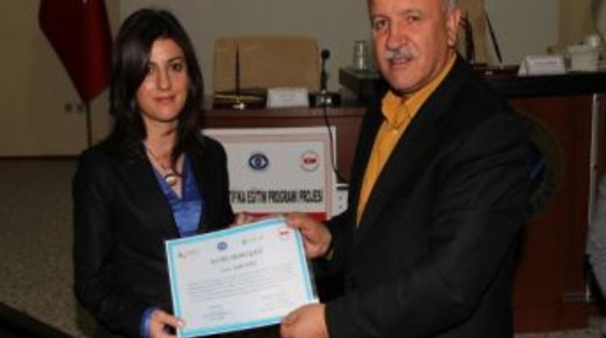 İl &Ouml;zel İdaresi Personeline Sertifika