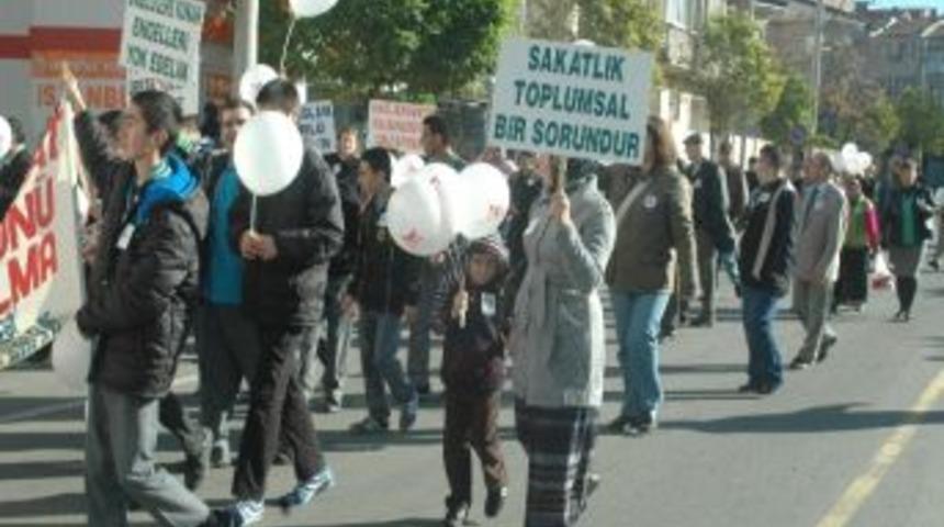 Engelliler G&uuml;n&uuml; Kutlandı