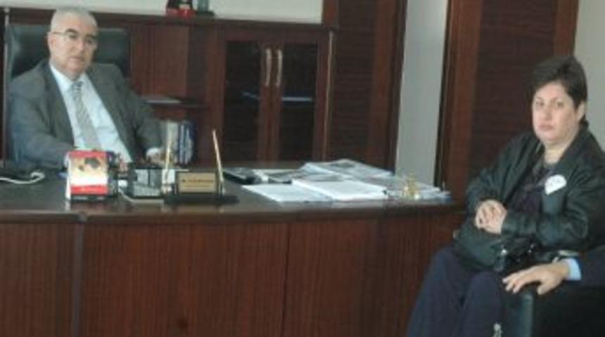 Engelliler Kaldırımların Y&uuml;ksekliğinden Şikayet&ccedil;i