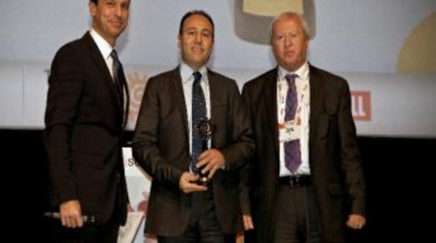 'yılın Alışveriş Merkezi M&uuml;d&uuml;r&uuml; &Ouml;d&uuml;l&uuml;' De Optimum&rsquo;a Geldi