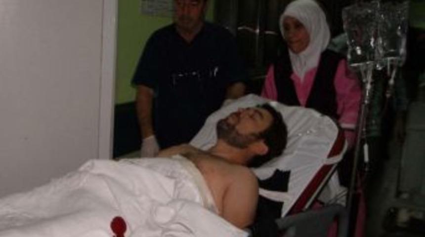 Kavga Ettikleri Genci Bı&ccedil;aklayıp, Kardeşinin Aracını Yaktılar