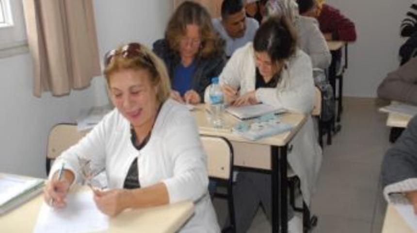 Fethiyeli Ninelerden Osmanlıca Kursuna İlgi