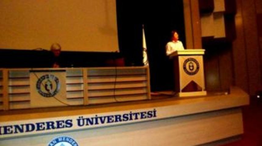 Ad&uuml; Tıp &Ouml;ğrencilerine &lsquo;insana Antropolojik Bakış&rsquo; Konferansı