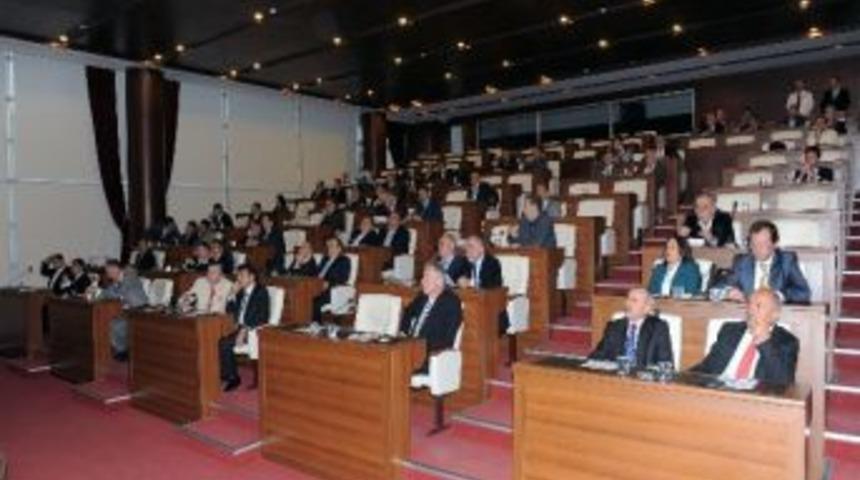 Başkan G&uuml;mr&uuml;k&ccedil;&uuml;oğlu, &ldquo;61 Projenin &Uuml;zerine Konan 18 Yeni Proje İle Birlikte Trabzon&rsquo;daki Değişimin Net Olarak G&ouml;r&uuml;l&uuml;yor&rdquo;