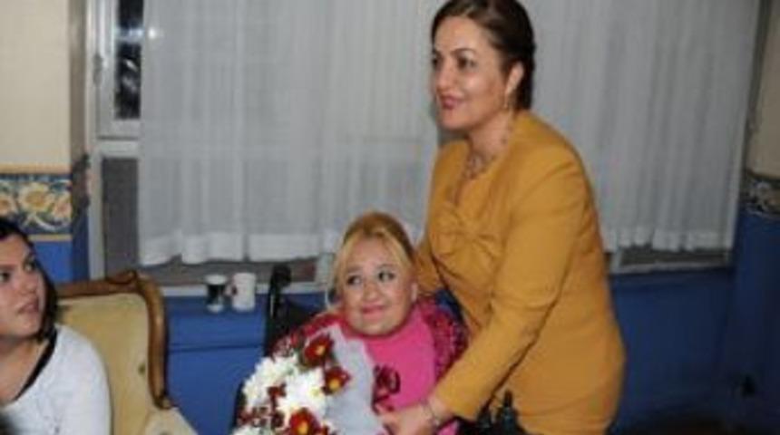 Rekt&ouml;r Attar, Giresun &Ouml;zel Sporcular Ve G&ouml;rme Engelli Derneklerini Ziyaret Etti