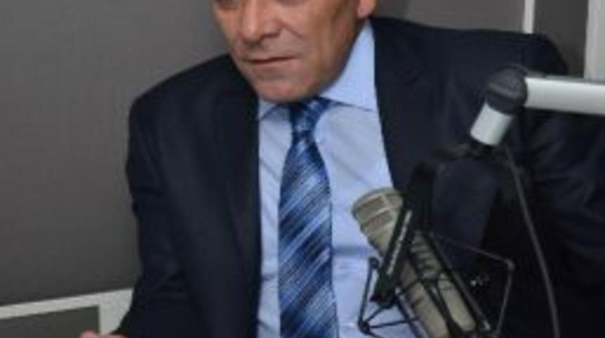 K&ouml;roğlu, Programında Atat&uuml;rk'&uuml;n Benzerini Ağırladı