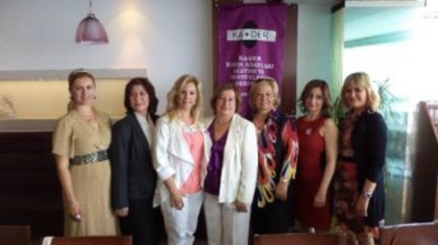 İzmirli Kadınlar Hakları İ&ccedil;in Birarada