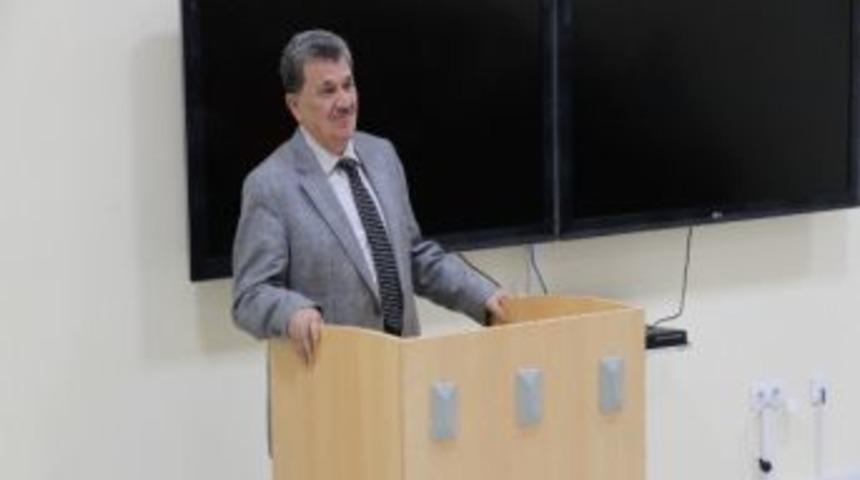 Rte&uuml;&rsquo;de T&uuml;rk&ccedil;enin G&uuml;ncel Sorunları Konuşuldu