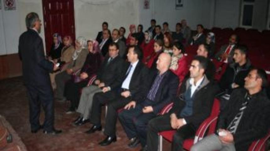 Bulanık'ta 'evde Ve Okulda Başarılı Eğitimin Sırları' Konferansı