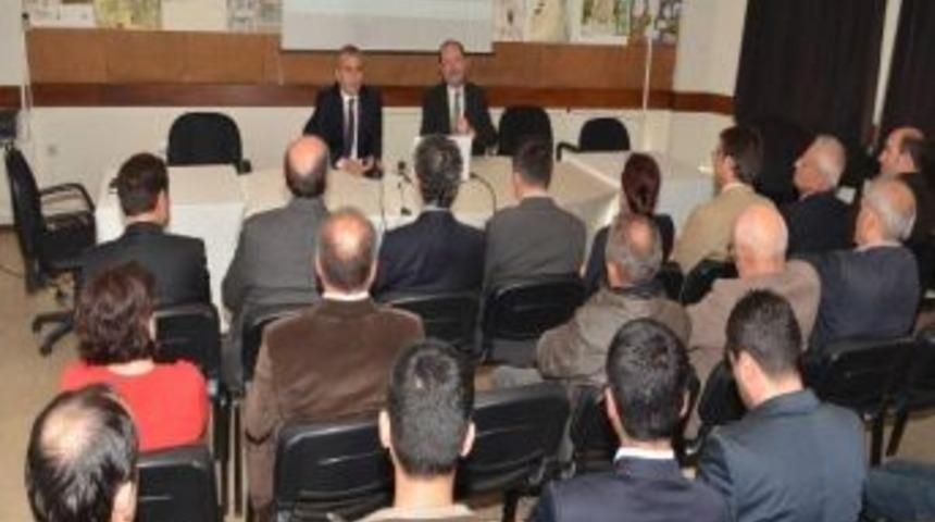 Başkan Zolan, Mimarlara B&uuml;y&uuml;kşehiri Anlattı