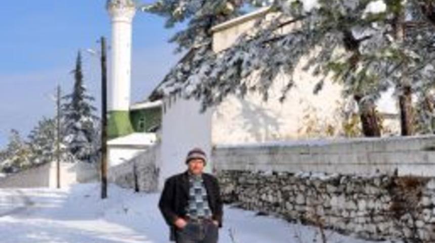 Hamzabeyli&rsquo;de Kar Kalınlığı 15 Santimetreye Ulaştı