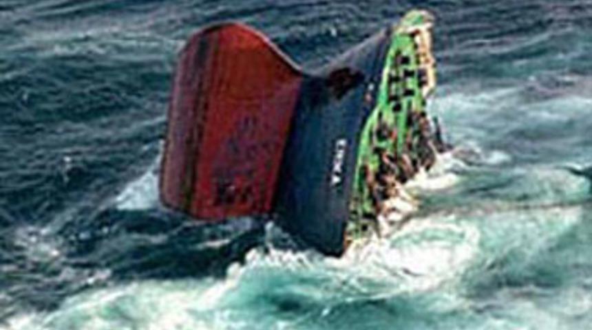 Şİle'de gemi battı