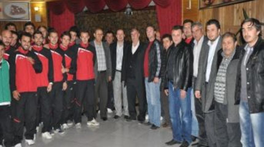 Sandıklıspor Da Birlik Beraberlik Yemegi