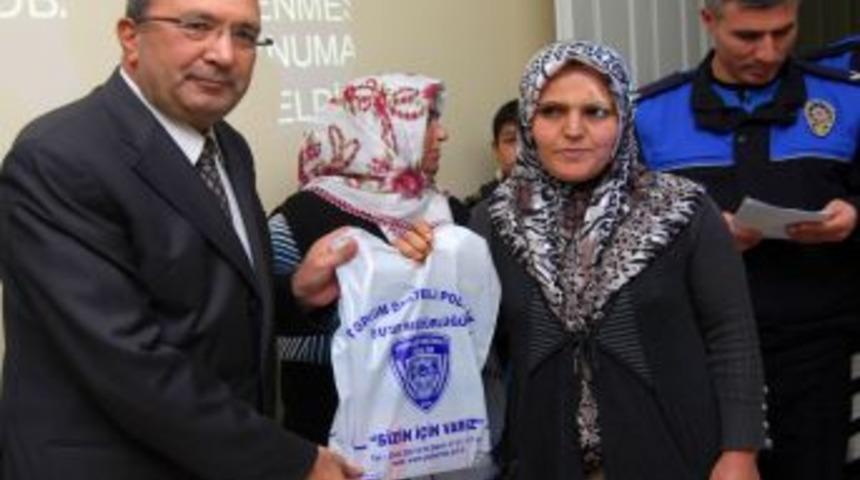 Şehitkamil Il&ccedil;esinde Soba Zehirlenmelerine Karşı Dedekt&ouml;r Dağıtıldı