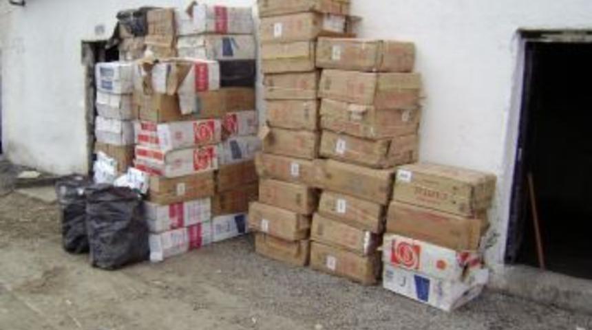 Van'ın Il&ccedil;elerinde Ka&ccedil;ak&ccedil;ılıktan 21 Kişi G&ouml;zaltına Alındı