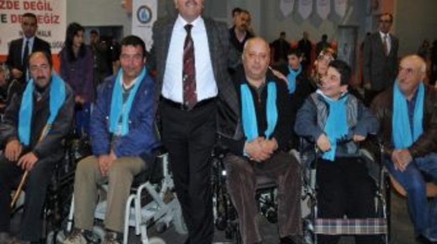 Başkan Akdoğan&rsquo;dan Engellilere Ak&uuml;l&uuml; Tekerlekli Sandalye