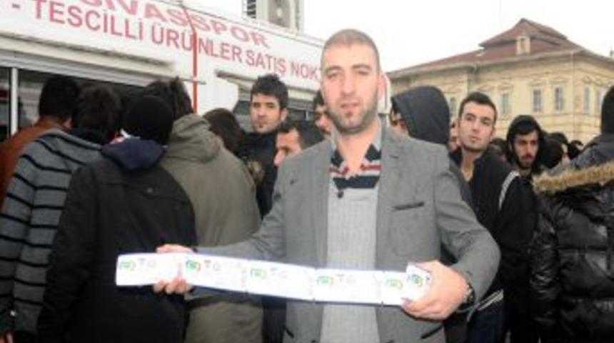 Sivasspor - Galatasaray Ma&ccedil; Biletleri Satışa &Ccedil;ıktı